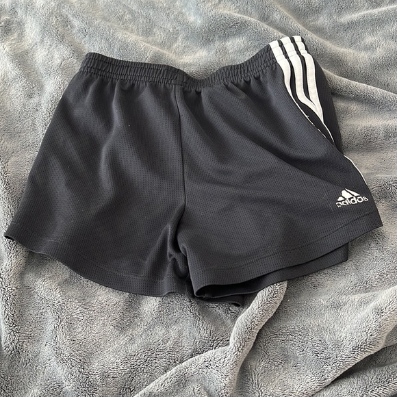 Shorts - Picture 4 of 6